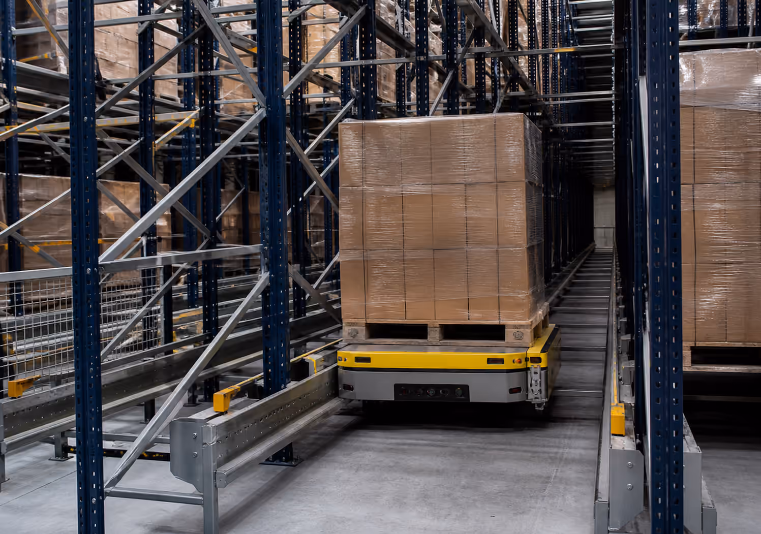 ระบบ Pallet Shuttle ลำเลียงพาเลทในชั้นวางช่องลึก